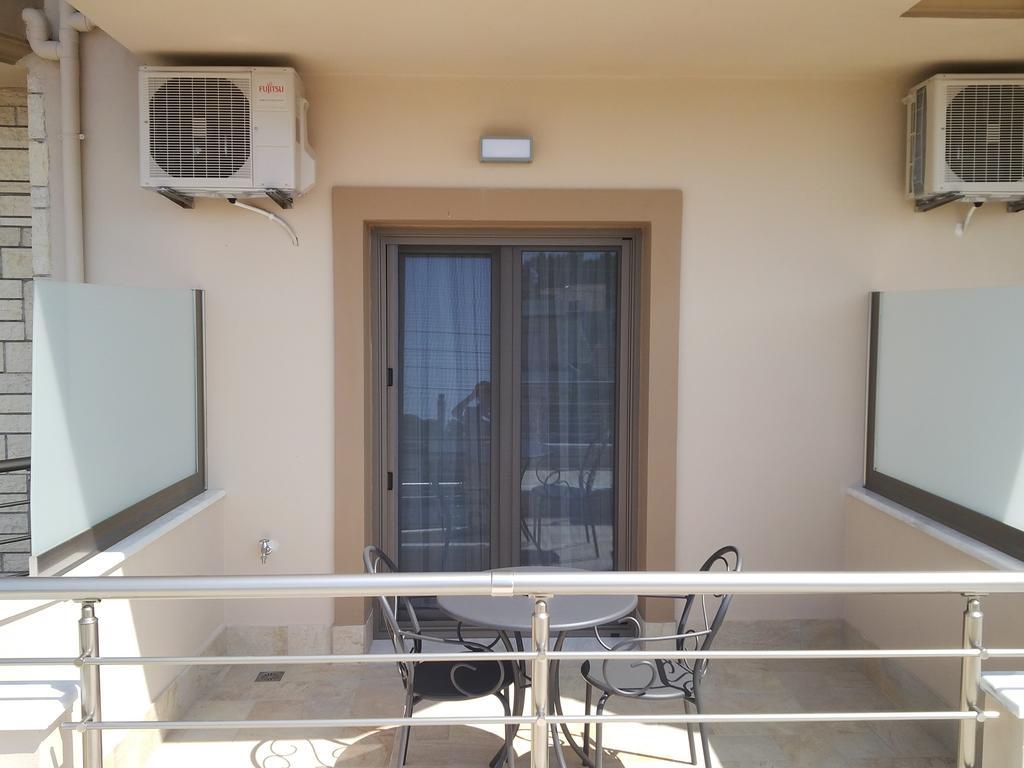 Aktaia Boutique Hotel Ammoudia Room photo